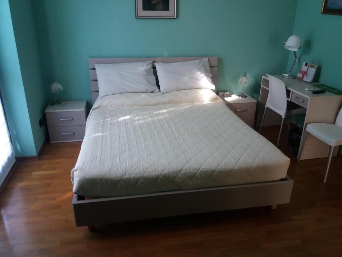 I Pini B&B Castagnito Exteriör bild